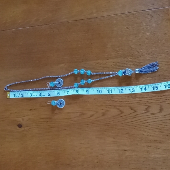 Frosted Green Glass Necklace with Matching Chinese Coin Earrings Parure - Picture 7 of 8